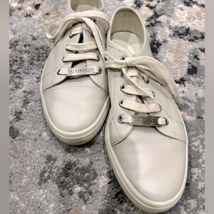 Gucci Beige Leather Casual Tennis shoes for Women
